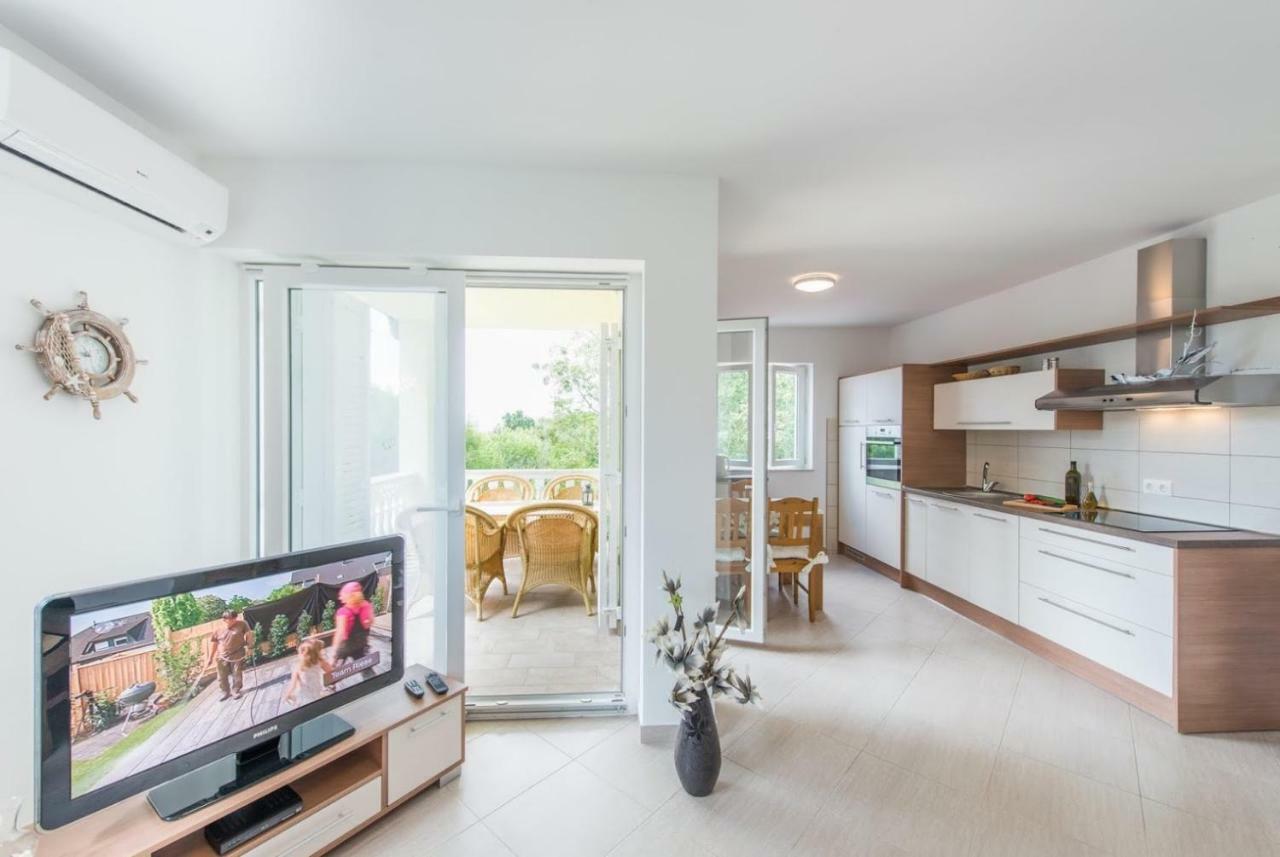 Fewo Villa Adria Barusic Exteriör bild